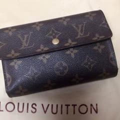 ルイヴィトン！モノグラム三つ折り財布♡最終値下げ！売り切り！特価◡̈⃝︎⋆︎*のサムネイル