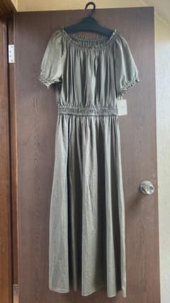 新品⭐︎2wayカーキマキシワンピース⭐︎ストロベリーフィールズのサムネイル