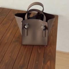 ショルダートートバックのサムネイル