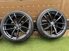 RZ34純正19インチ ホイール タイヤセットのサムネイル
