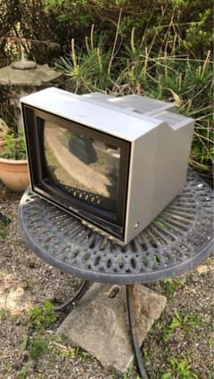 ブラウン管テレビ 14M-￼141C コード修理￼ 昭和￼59年製SHARP ブラウン管テレビ 14M-￼141C コード修理￼ 昭和￼59年製SHARP