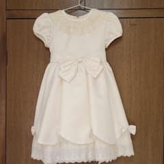 【結婚式・発表会に】キャサリンコテージ　ホワイトリボンドレスのサムネイル