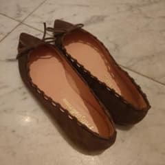 Pretty Ballerinas ブラウンフラットシューズのサムネイル