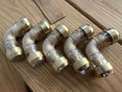 タブチ　ドライフレックス　パイプ用エルボ 13mm 真鍮製のサムネイル