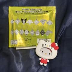 サンリオキャラクターズフォトバッジ付きマスコット キティちゃんのサムネイル