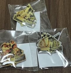 【非売品】プロ野球  限定レジェンドピンバッジ3個のサムネイル