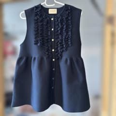 美品◎UNITED ARROWS ミニフリルニットベスト ネイビーのサムネイル