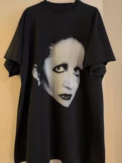 BALENCIAGA MUSIC Mina Tシャツ 限定1000枚バレンシアガ - メルカリ