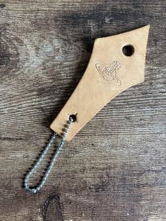 【値下げ】Vivienne Westwood タグのサムネイル