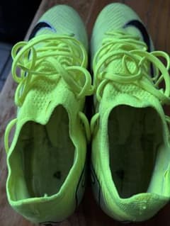 Nike Zoom サッカーシューズ ネオンイエロー　２回使用　人工芝のサムネイル