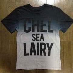 美品 AZUL Tシャツのサムネイル