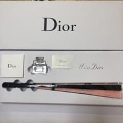 dior 扇子　香水　ブルーミングブーケのサムネイル