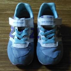 new balance　17㌢のサムネイル