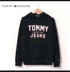 TOMMY JEANS パーカーのサムネイル