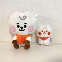 BT21 RJ ぬいぐるみ マスコット 2種セットのサムネイル
