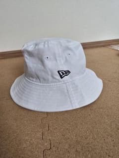akiさん専用)New Era バケットハット ホワイト S/Mサイズのサムネイル
