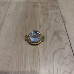 ゴールド調台座付き クリスタル風置物　SWAROVSKIのサムネイル
