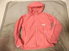 The North Face フード付きピンクジャケット　140のサムネイル