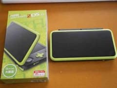 newニンテンドー2DS ブラック×ライムのサムネイル
