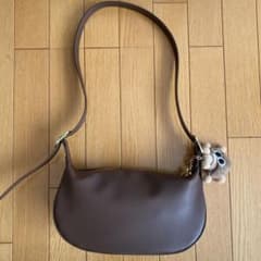 ボディバッグのサムネイル