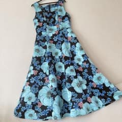 大きいサイズJENNE ラグジュアリーフラワー花柄ワンピース ブルー