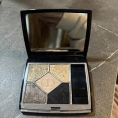 DIOR アイシャドウのサムネイル
