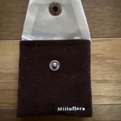 Milluflora ピアス 幾何学模様 ストーン付きのサムネイル