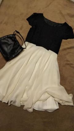 美品【ストロベリーフィールズ】ワンピースドレスのサムネイル