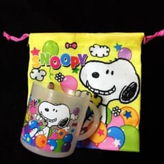 ♡新品♡スヌーピーコップ&巾着袋のセット♡のサムネイル