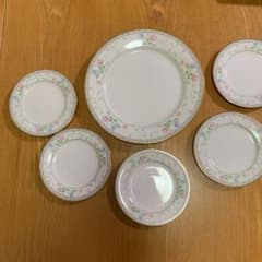 早いもの勝ち‼️ノリタケの大皿&小皿5枚セット‼️のサムネイル