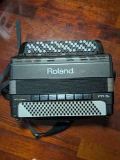 ROLAND　電子アコーディオン　fr-3b ROLAND 電子アコーディオン fr-3b - メルカリ