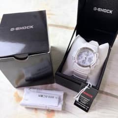 【新品・希少】G-SHOCK 電波ソーラー 白 AWG-M100SMW-7A 新品・希少】G-SHOCK 電波ソーラー 白 AWG-M100SMW-7A - メルカリ