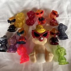 多色フィギュアセットのサムネイル