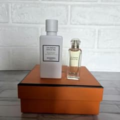 【新品未使用】HERMES エルメス ナイルの庭 ミニコフレセット 香水のサムネイル