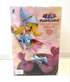 《初版カラー》遊戯王　フィギュア　HereDitail　ブラックマジシャンガール