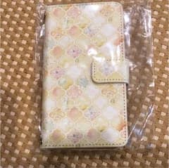 iPhone手帳型ケースのサムネイル