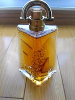 ジバンシイ パイ オードトワレ EDT SP 100ml 香水【箱なし】のサムネイル