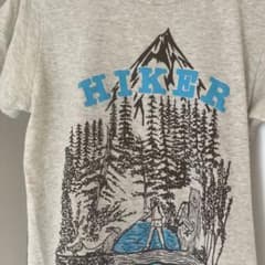 and wander HIKER Tシャツ