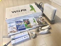 wii（Wiiフィットやカセットコントローラーなどのセット）のサムネイル