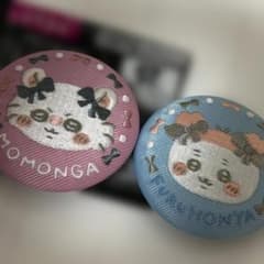 ちいかわ 古本屋 モモンガ　セット　刺繍缶バッジのサムネイル