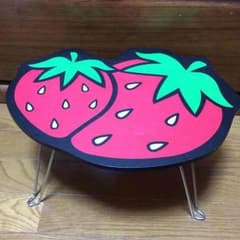 イチゴ ミニテーブル  ＊11月末までのサムネイル