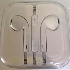 新品未開封☆iPhoneイヤホン純正のサムネイル