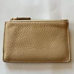 Agnes b ベージュレザー財布のサムネイル