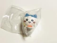 ちいかわ みんなでもぐもぐパーティ♪ ハチワレ ガチャのサムネイル