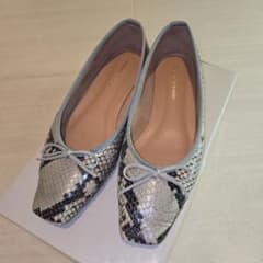 オデットエオディール スネーク柄 グリーン系 リボン付 バレエシューズ フラット