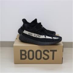 adidas  yeezyboost 350  oreo  28.5  正規品のサムネイル