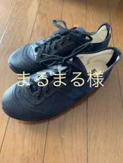 バトンシューズ