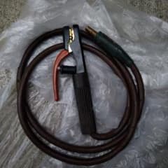 最終値下げ中アーク溶接ホルダーソフトケーブル　約1.8Mのサムネイル