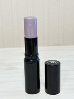 CHANEL ボーム エサンシエル リラ LILAS 8g ハイライトのサムネイル