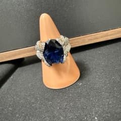 【新品】フリーサイズ　ローヤルブルーストーン風リングのサムネイル
